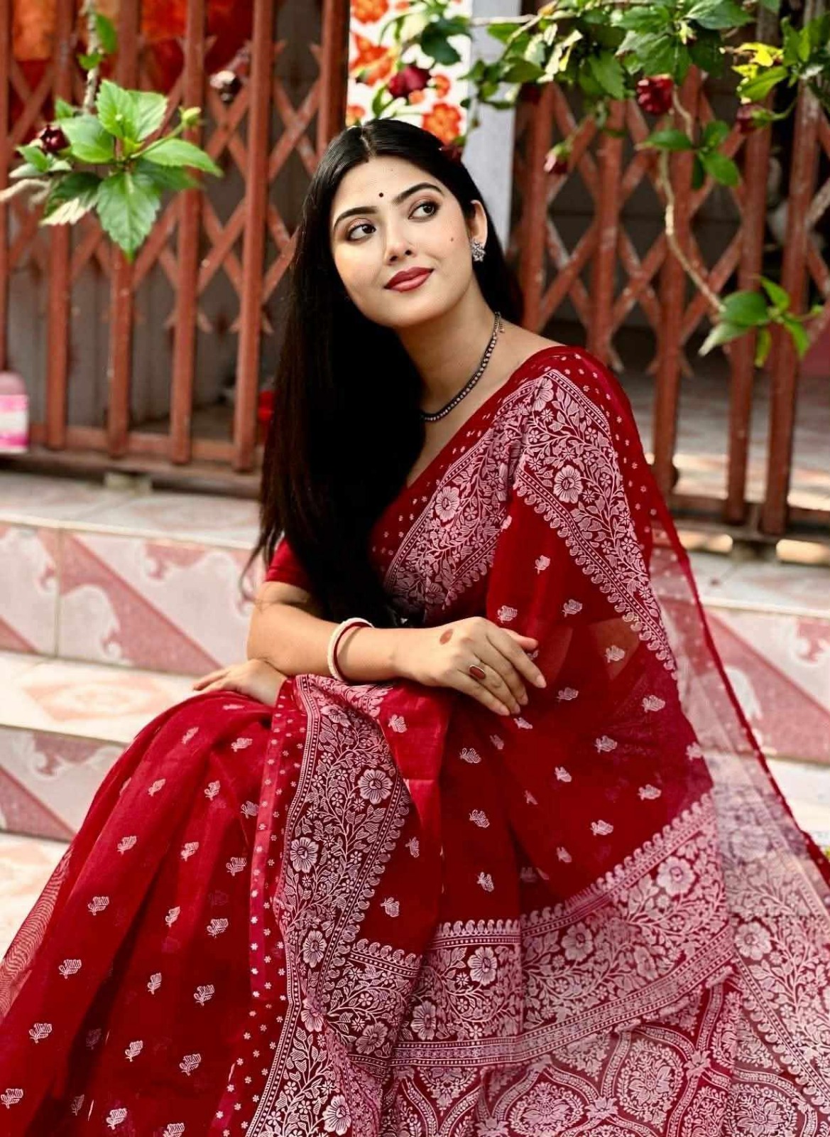 Banarasi Motif Skin Print Saree - Image 3